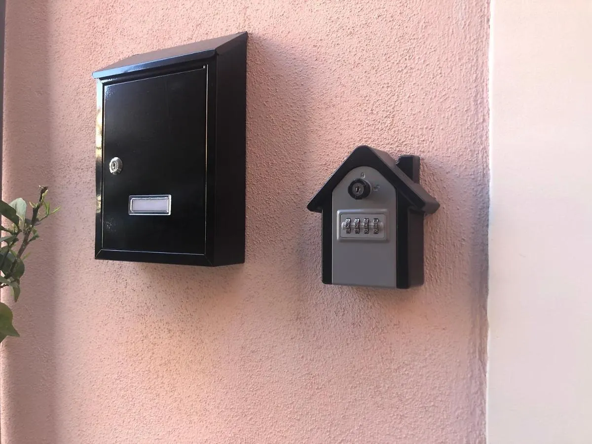 Appartamento La Casa di Karola Aeroporto di Catania Fontana Rossa