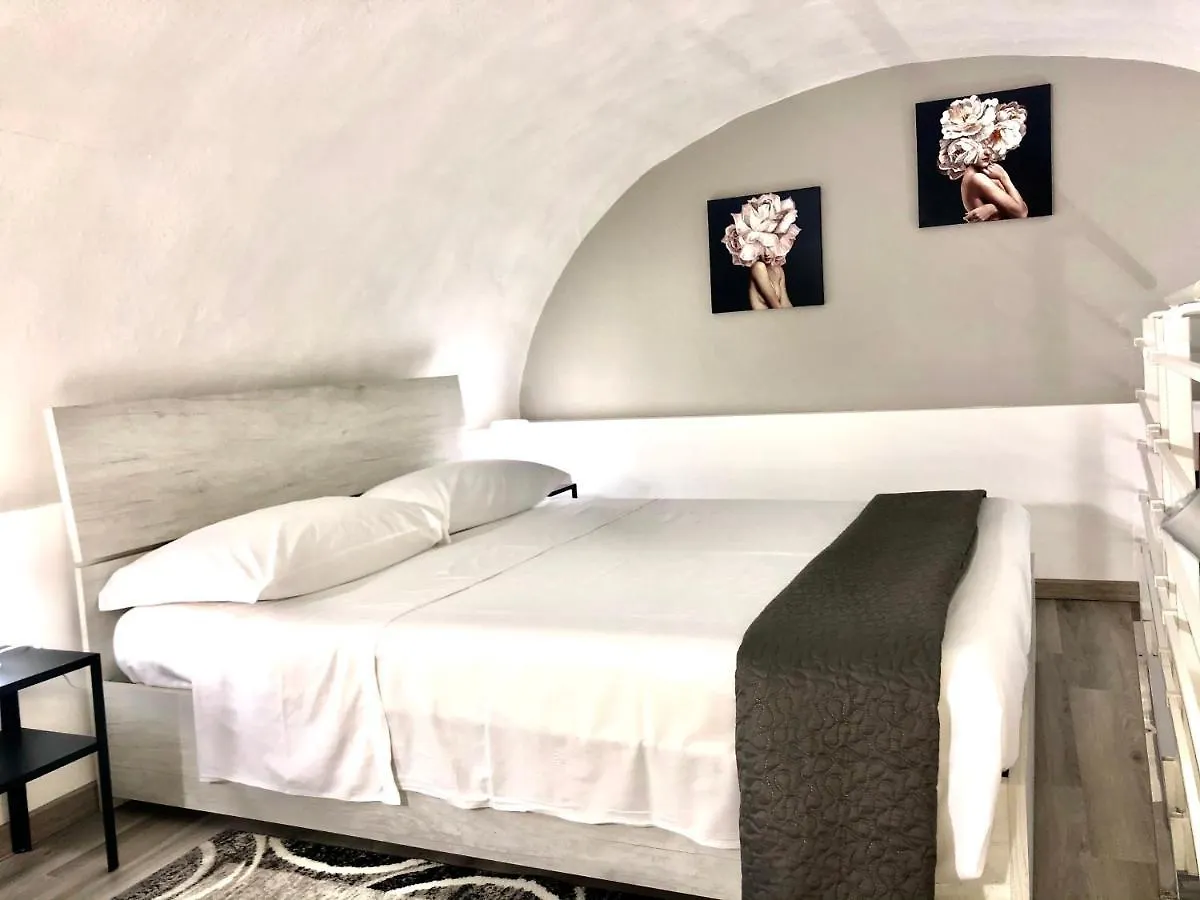 Appartamento La Casa di Karola Aeroporto di Catania Fontana Rossa