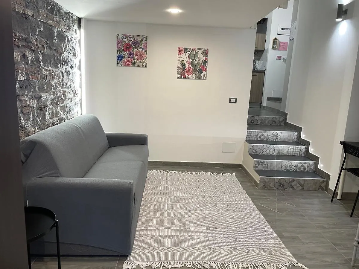 Appartamento La Casa di Karola Aeroporto di Catania Fontana Rossa