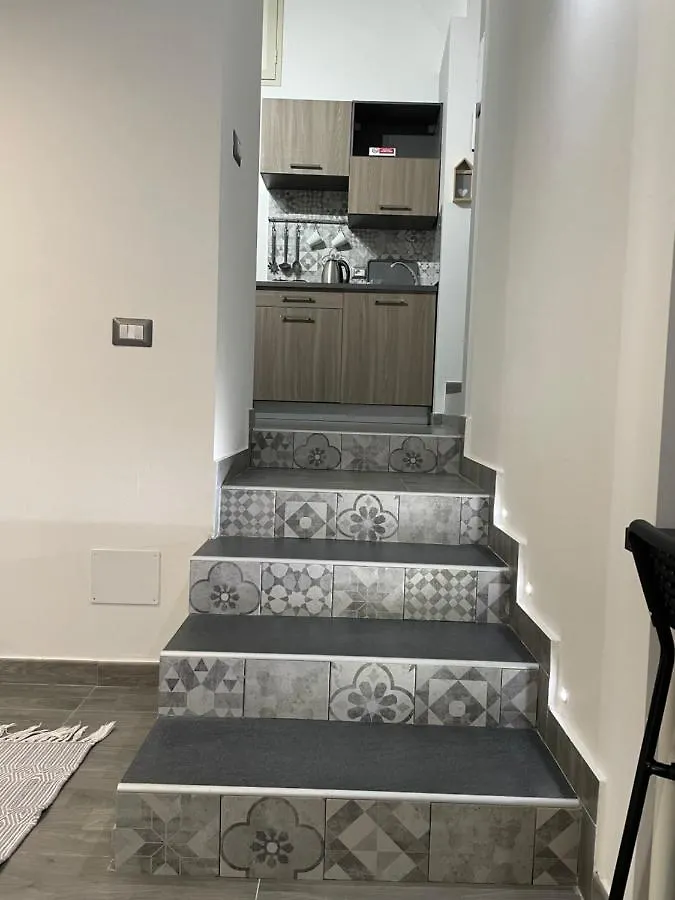Appartamento La Casa di Karola Aeroporto di Catania Fontana Rossa 0*,  Italia