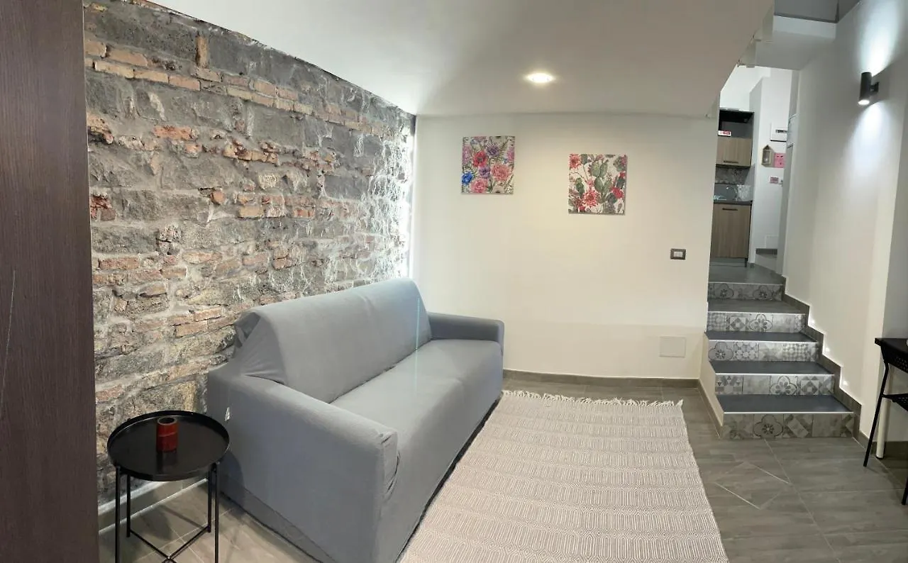 Appartamento La Casa di Karola Aeroporto di Catania Fontana Rossa Italia